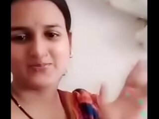 Sexy Indian bhabhi shows the brush boobs